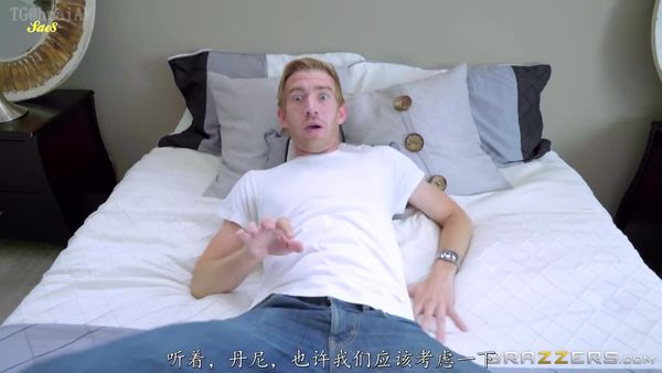 出轨的人妻喜欢大家伙